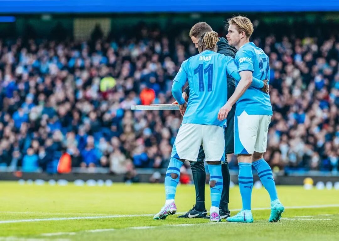 压哨绝杀！詹姆斯自我救赎：末节10分延续历史第1神迹湖人重返前4