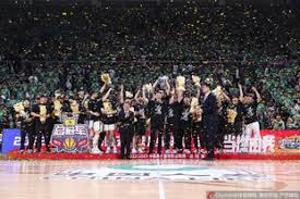 LPL史上最没有悬念的让二追三，国产中单还得看他，暴打世界冠军